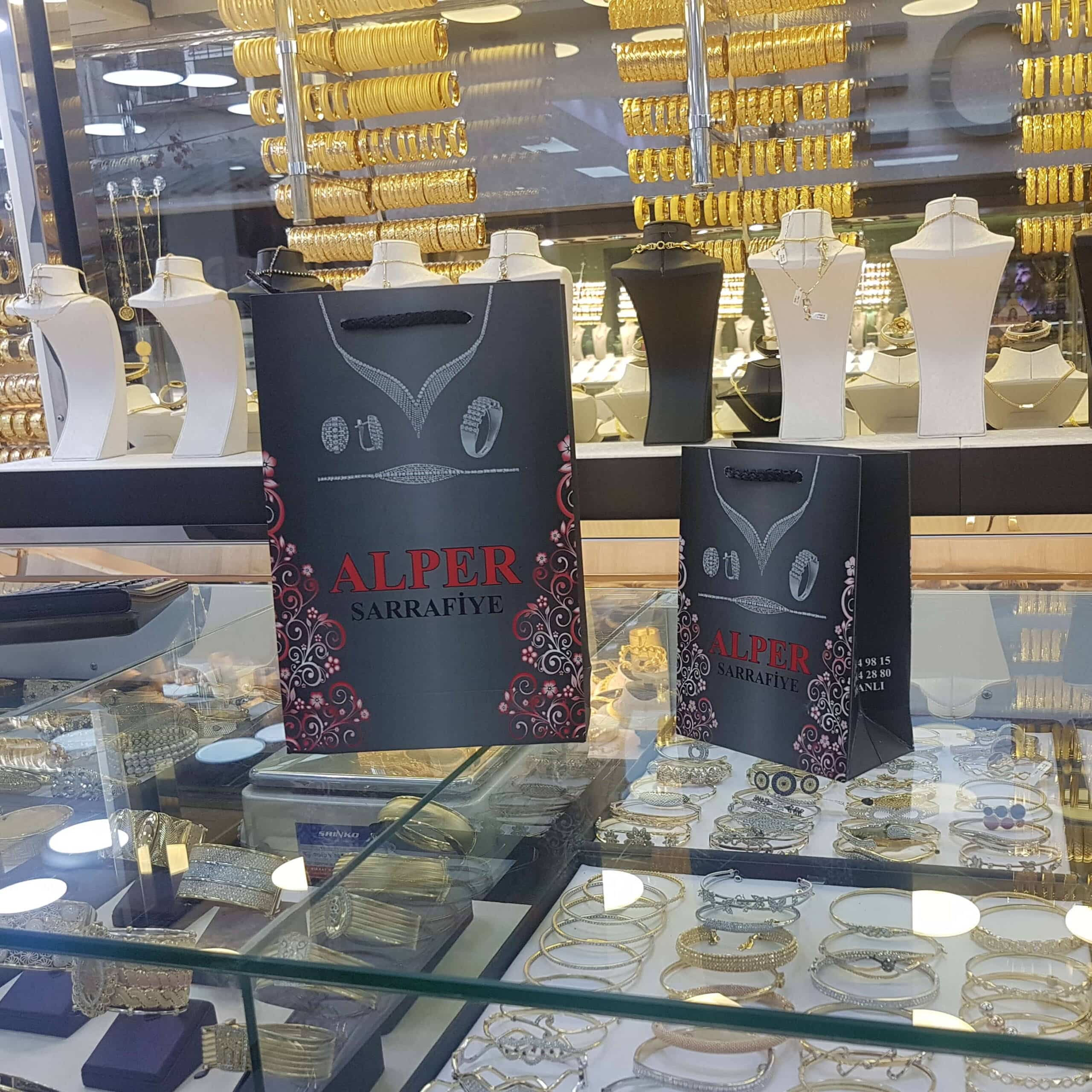 ALPER SARRAFİYE | KÜTAHYA KRAFT KARTON ÇANTA MODELİ