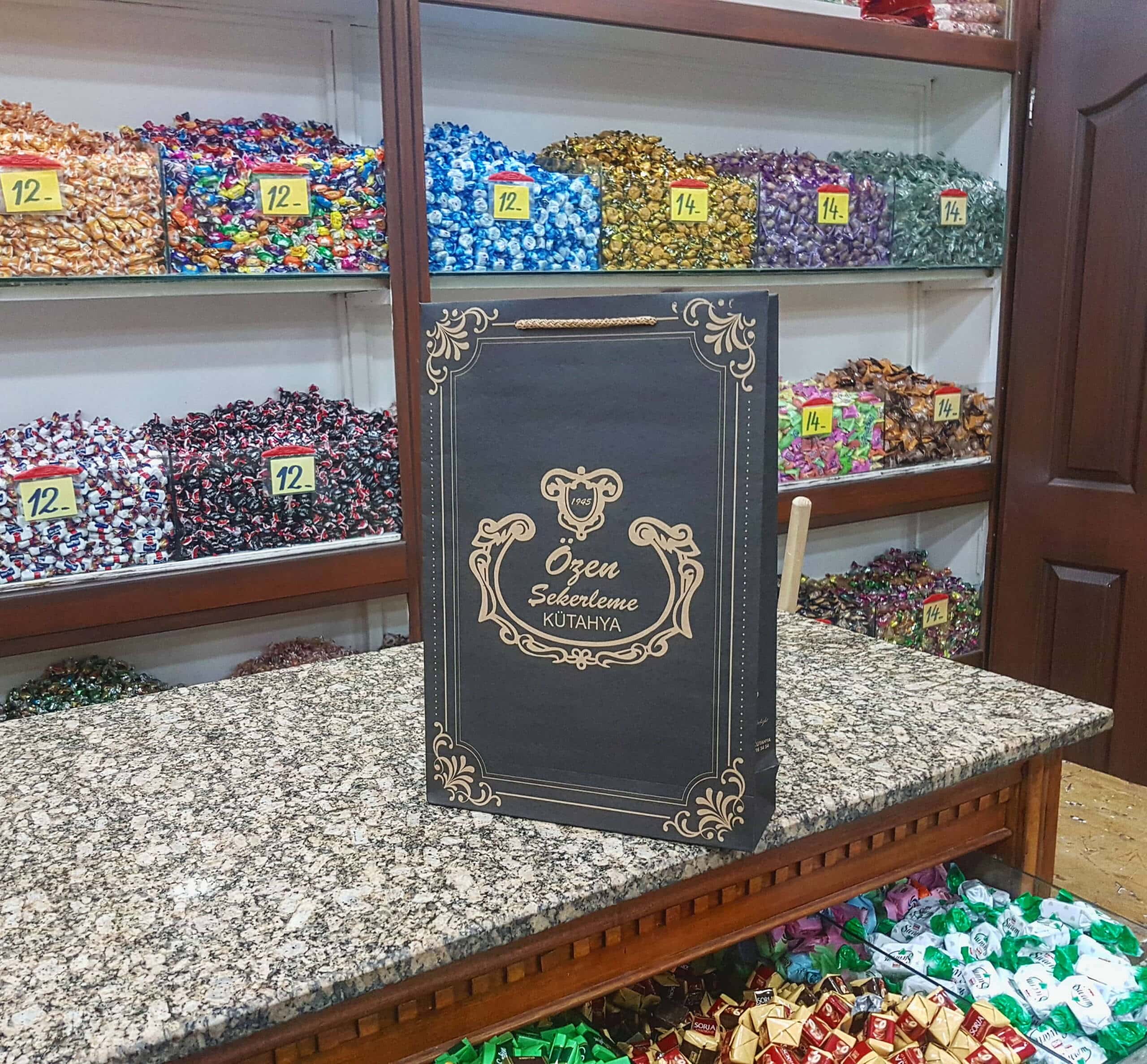 ÖZEN ŞEKERLEME | KÜTAHYA KRAFT KARTON ÇANTA MODELİ